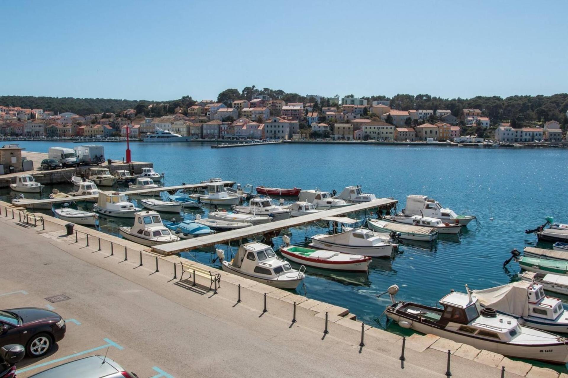 Hotel Vindobona Mali Lošinj Exterior foto